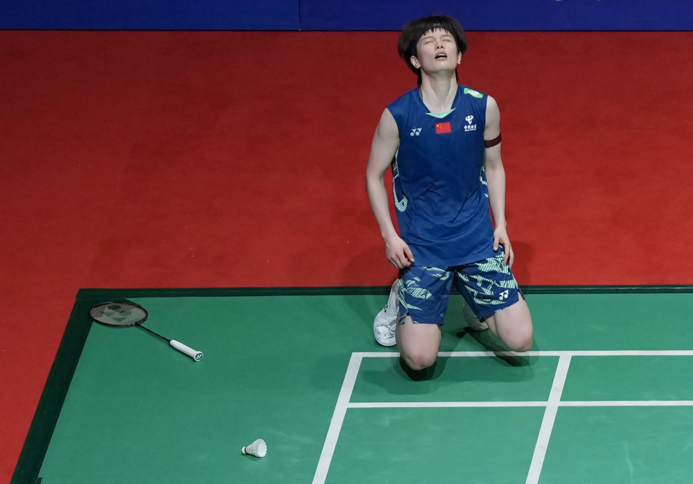 在禁区被孤 在禁区被孤