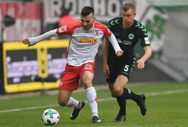 瞬间冲上 瞬间冲上